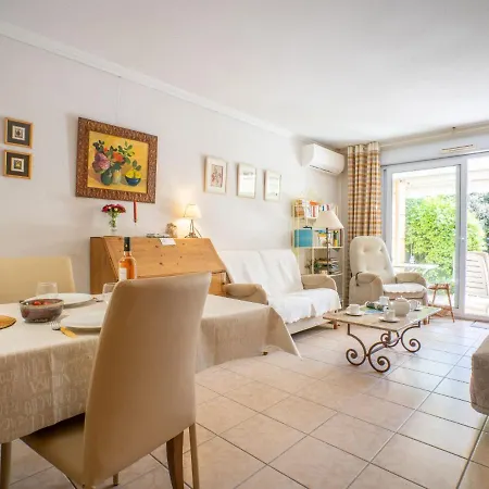 Apartamento Le Grand Parc-5 By Interhome Saint Aygulf